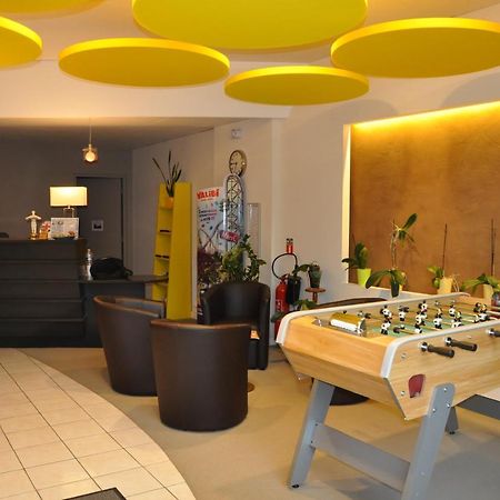 Hotel De France La Tour-du-Pin Bagian luar foto